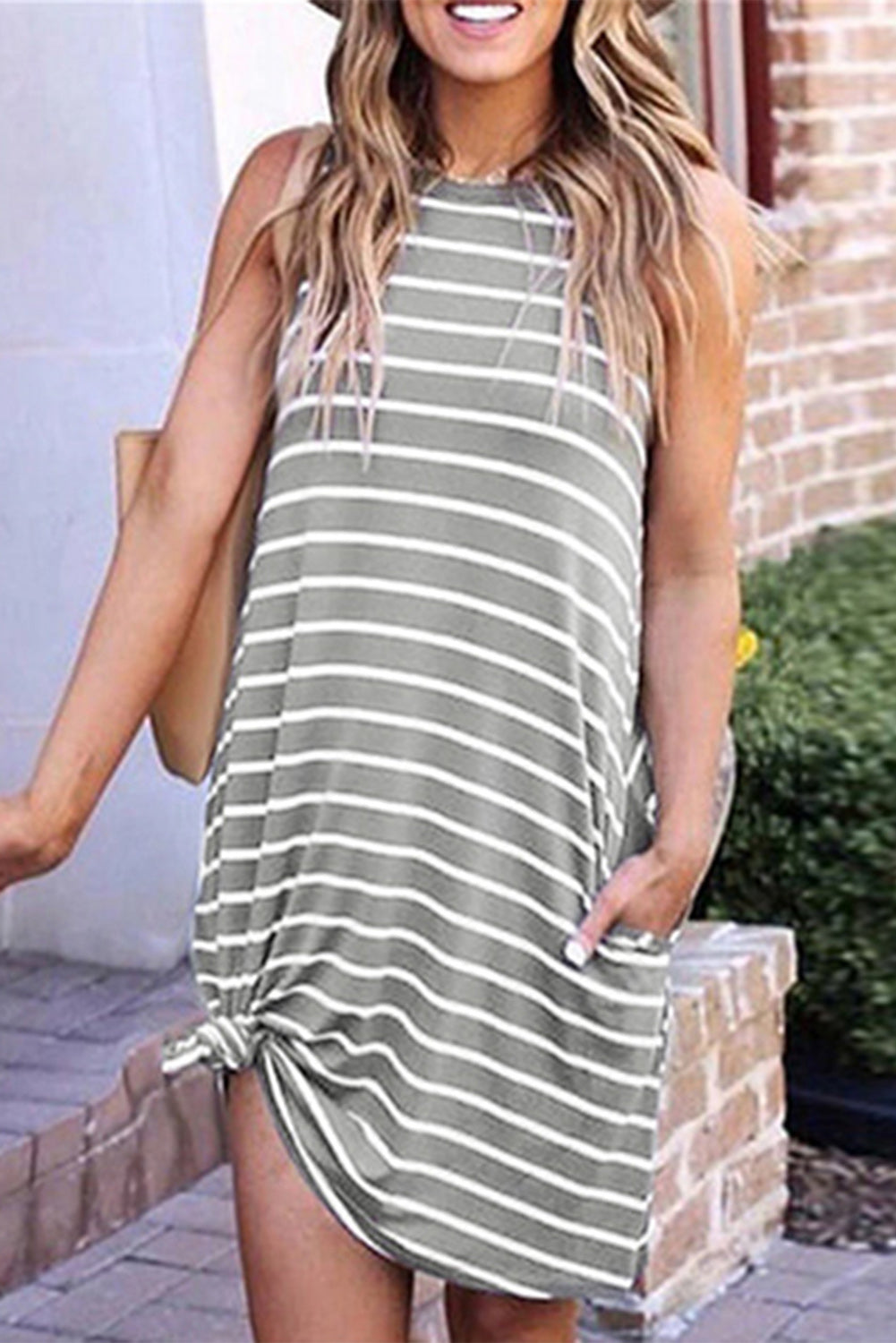 Striped Print Side Pockets Sleeveless Short Dress