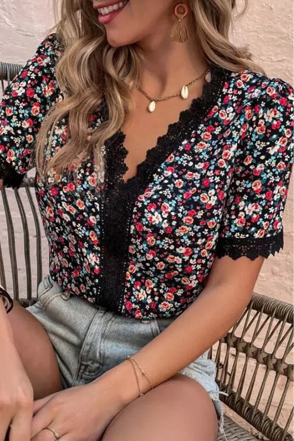 Multicolor Casual Ditsy Floral Lace Trim Short Sleeve Blouse