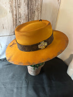 Rare hat custom Medium Canary